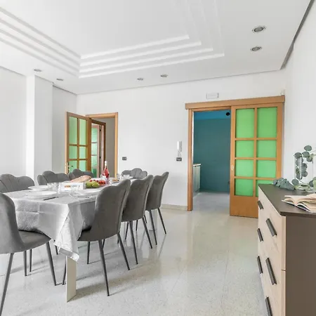 Appartement La Casa Sulla Piazza By Barbarhouse *