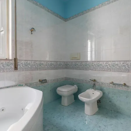 La Casa Sulla Piazza By Barbarhouse